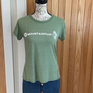 NWT Stio, Mountainfilm 2025, Women’s Divide SS T-Shirt. Sage Flats Heather. XS